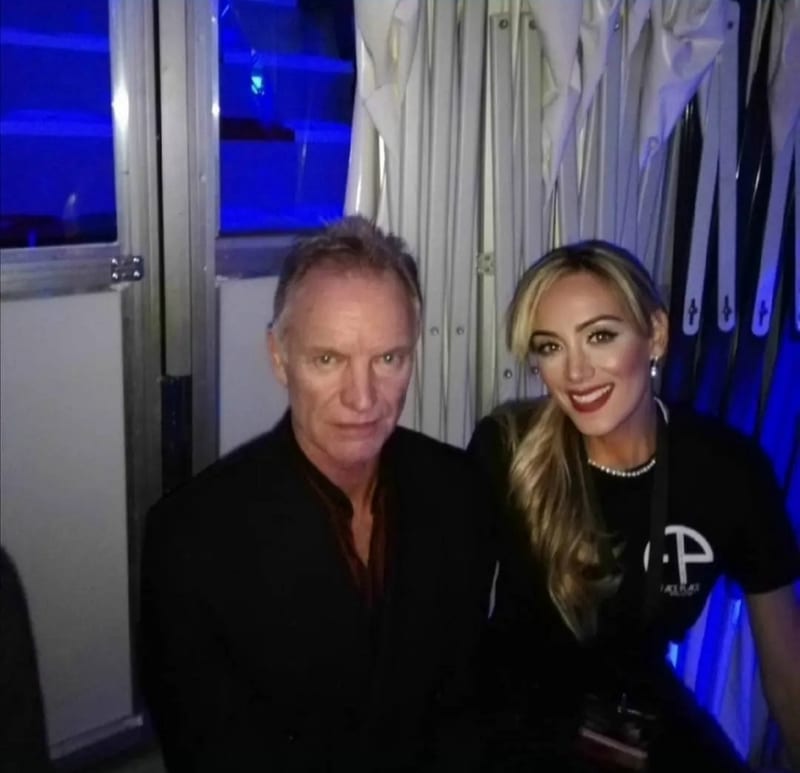 Raffaella Braccolino nel backstage con artisti